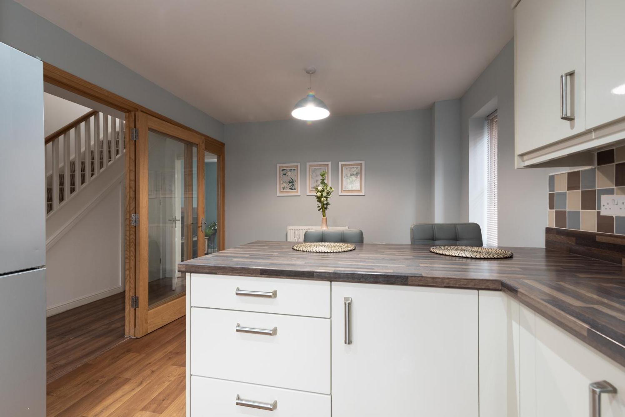 Prime Location 3 Bed House Villa Newport  Exteriör bild